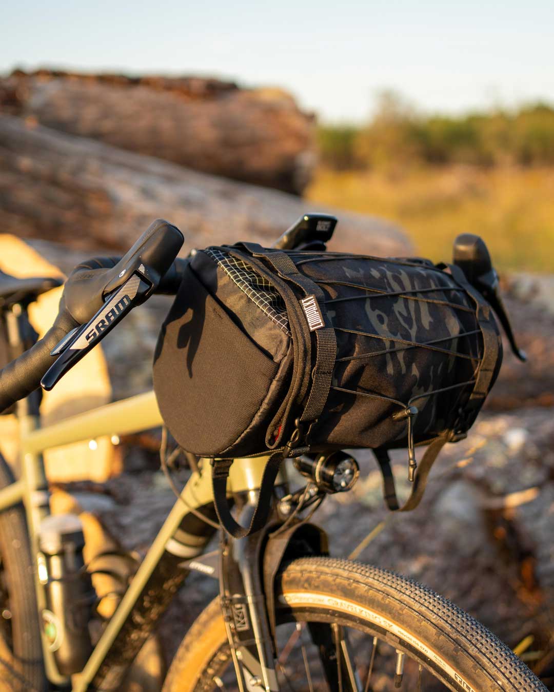 Compackt vtt en forêt