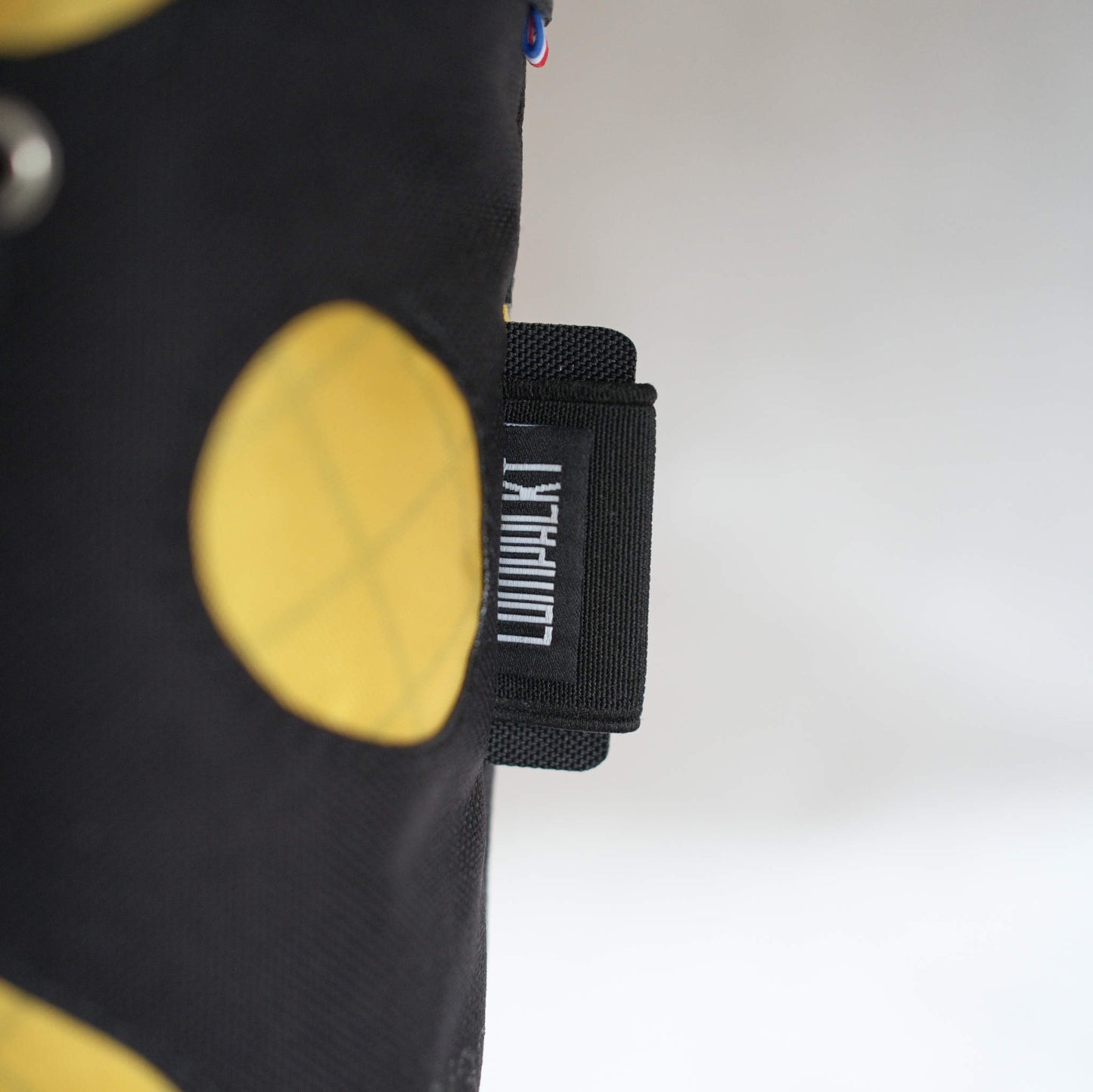 Sac à magnésie en collaboration avec Outside Details